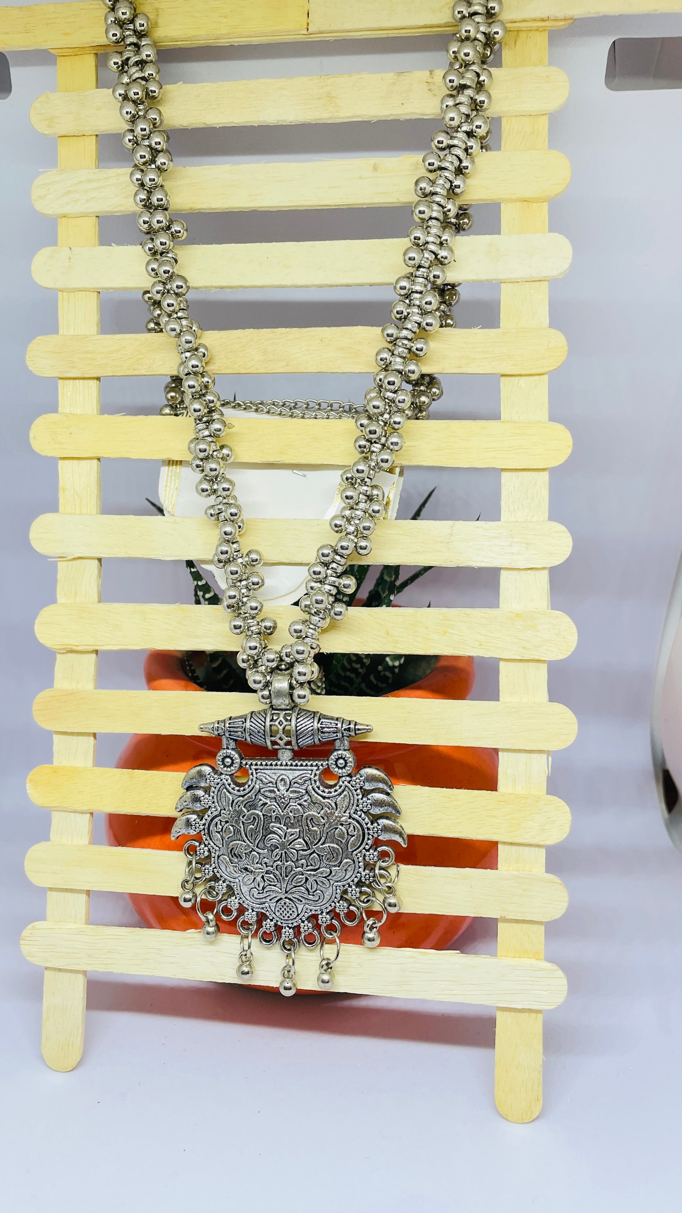 Metal pearl oxidised neckpiece