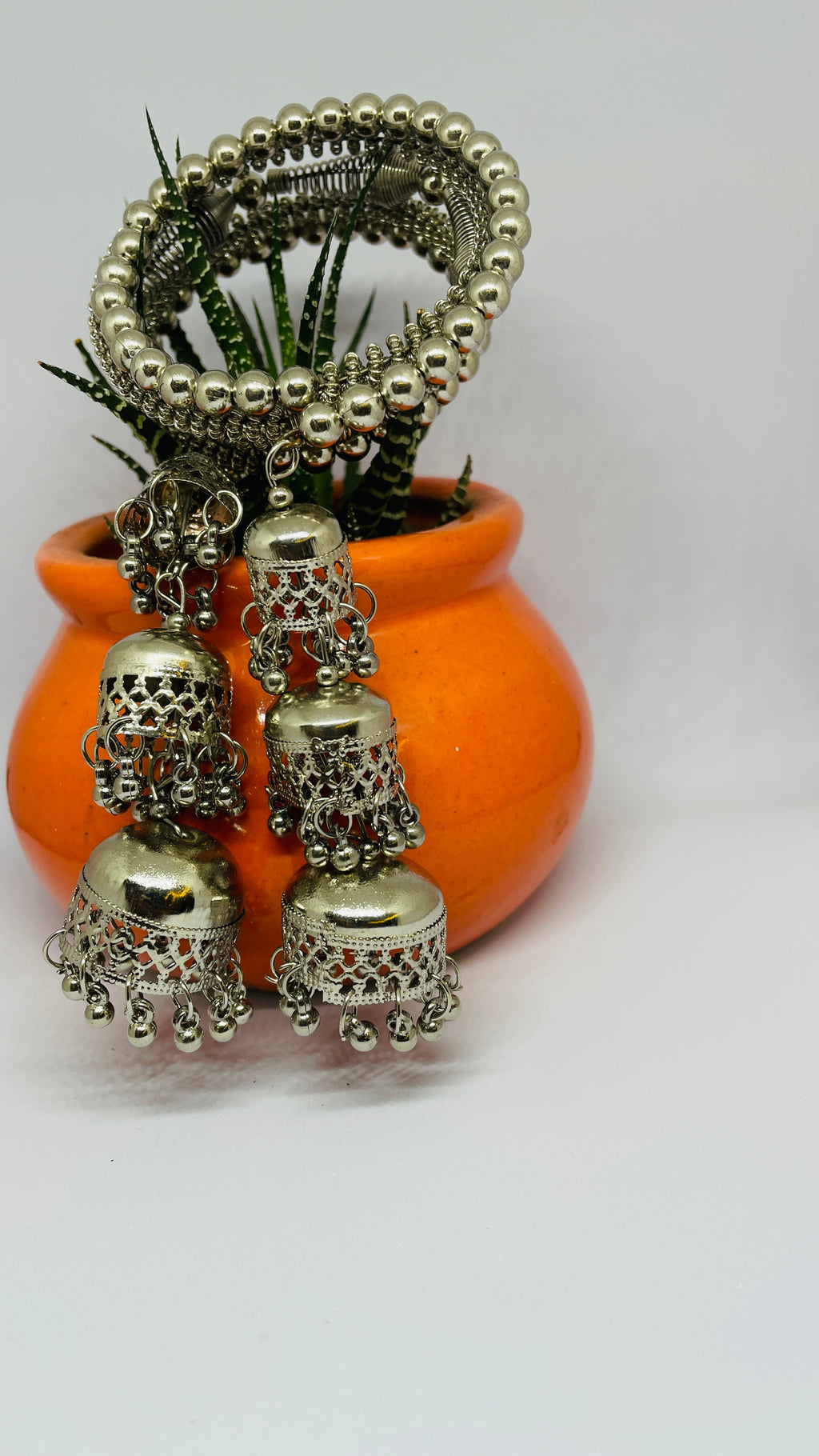 Spring latkan bangles