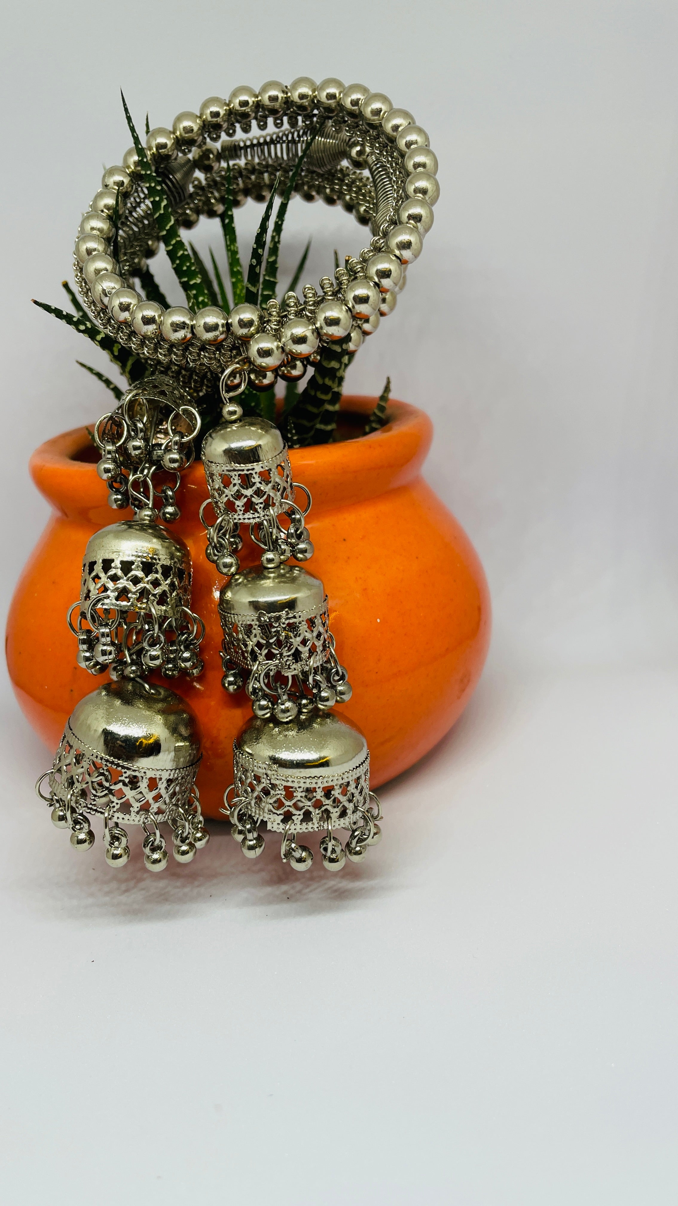 Spring latkan bangles