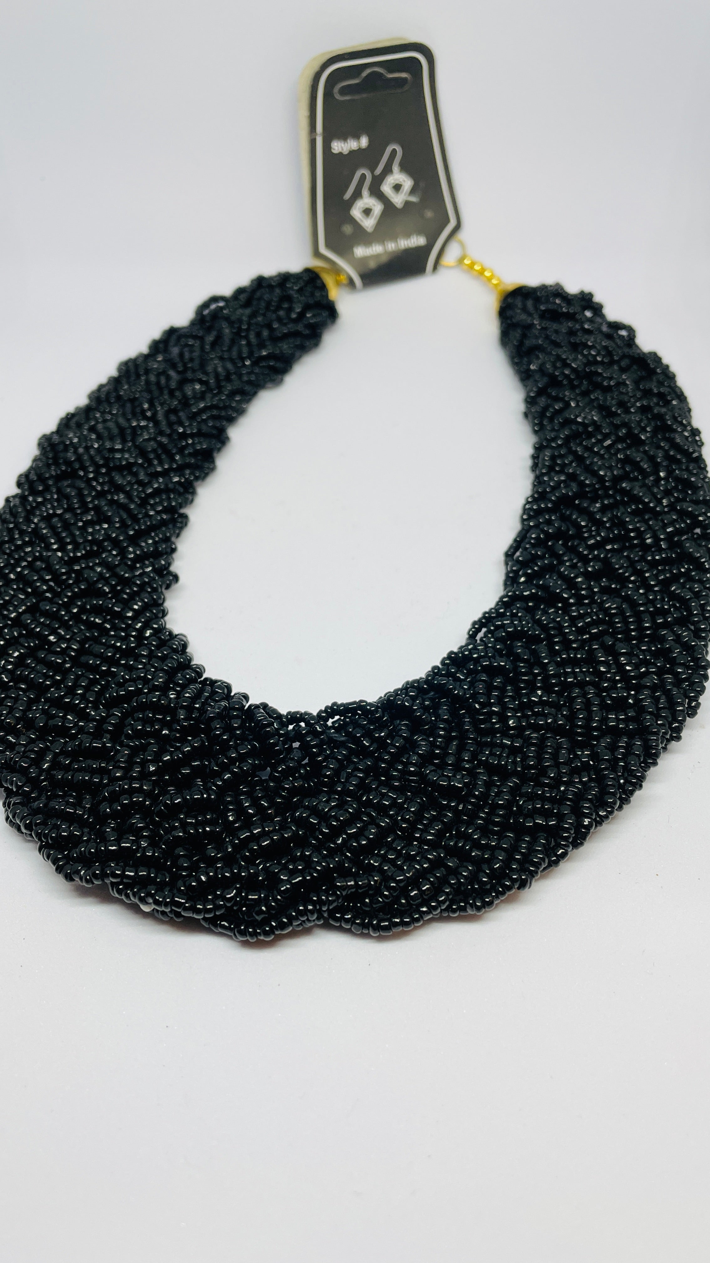 Woven pattern Neckpiece